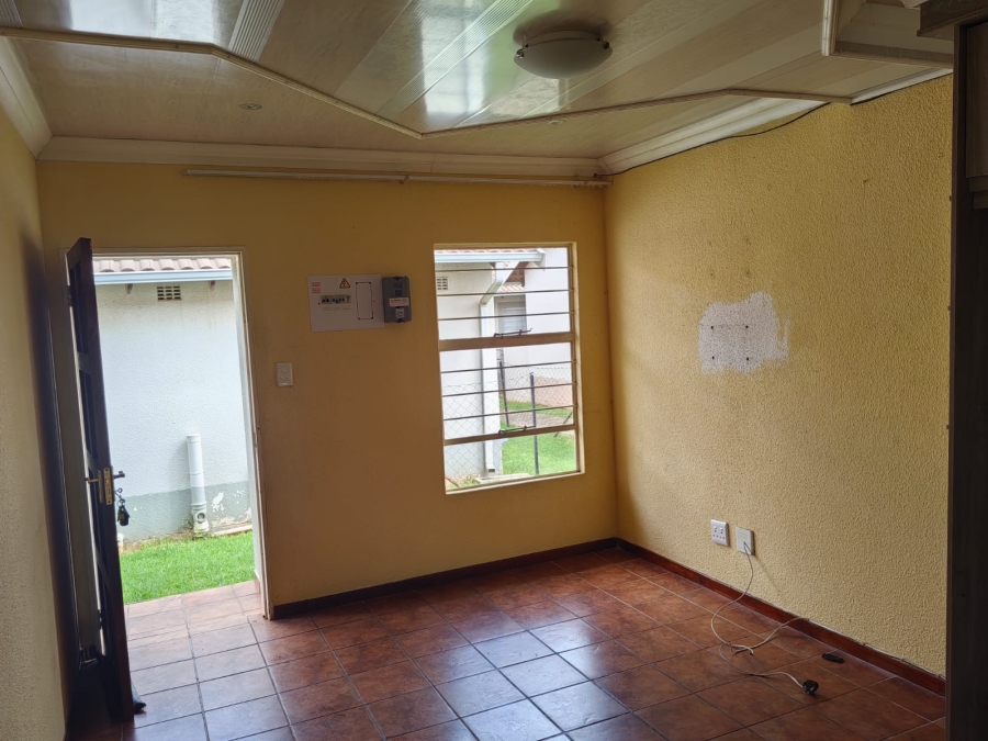 2 Bedroom Property for Sale in Aureus Gauteng