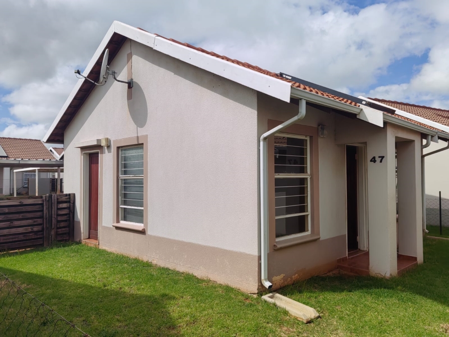 2 Bedroom Property for Sale in Aureus Gauteng