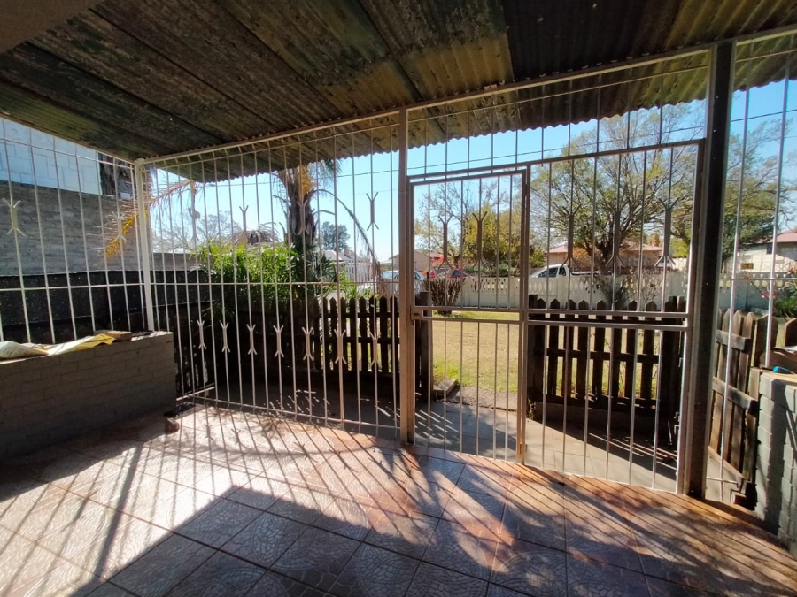 3 Bedroom Property for Sale in Westonaria Gauteng