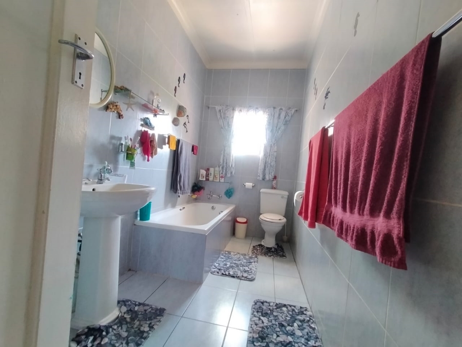 3 Bedroom Property for Sale in Homelake Gauteng