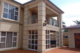 4 Bedroom Property for Sale in Helikonpark Gauteng