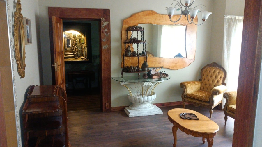 4 Bedroom Property for Sale in Helikonpark Gauteng