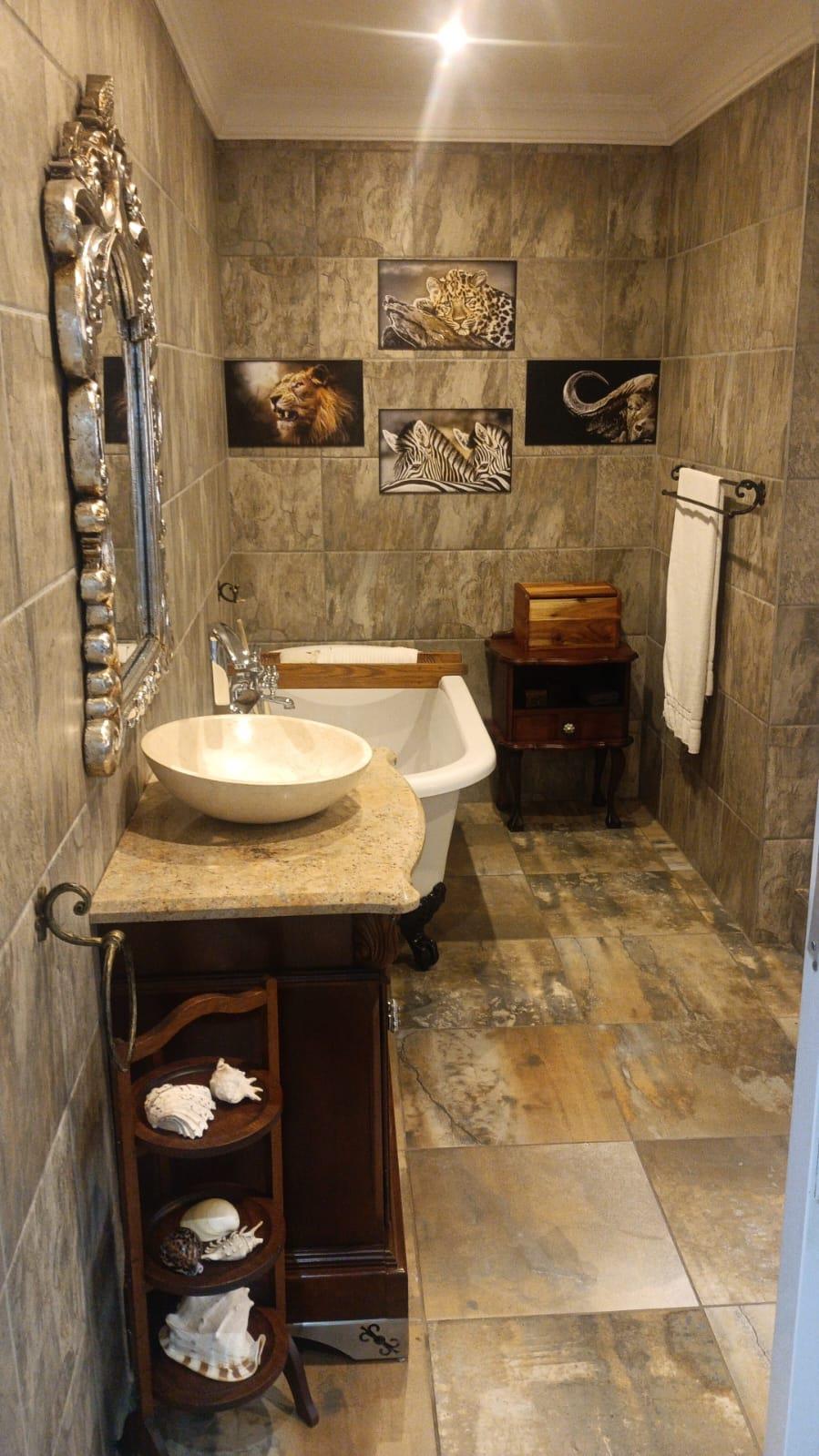 4 Bedroom Property for Sale in Helikonpark Gauteng