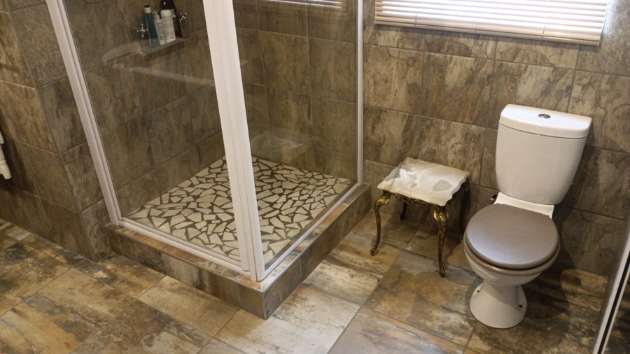 4 Bedroom Property for Sale in Helikonpark Gauteng