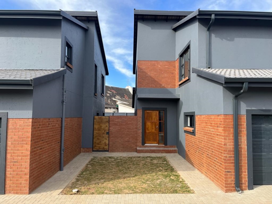 3 Bedroom Property for Sale in Greenhills Gauteng