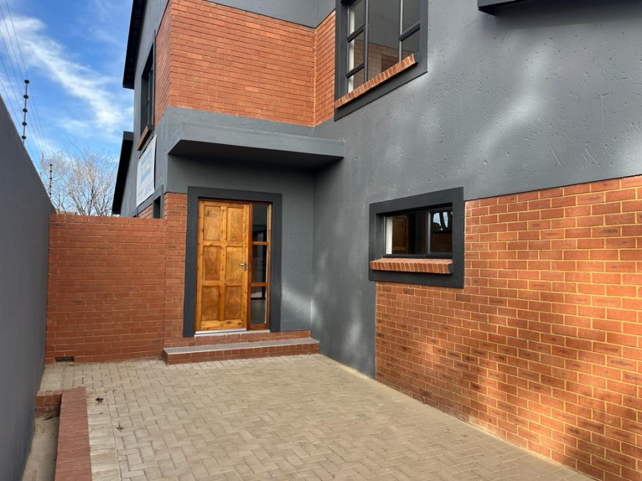 3 Bedroom Property for Sale in Greenhills Gauteng
