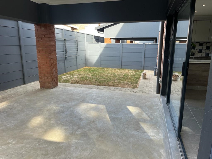 3 Bedroom Property for Sale in Greenhills Gauteng