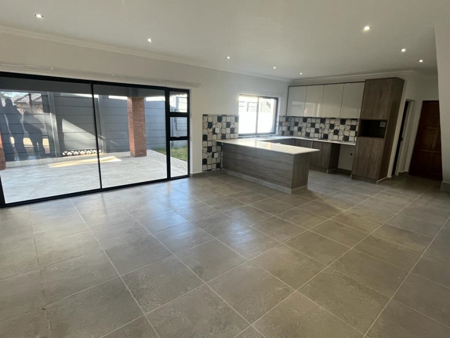 3 Bedroom Property for Sale in Greenhills Gauteng