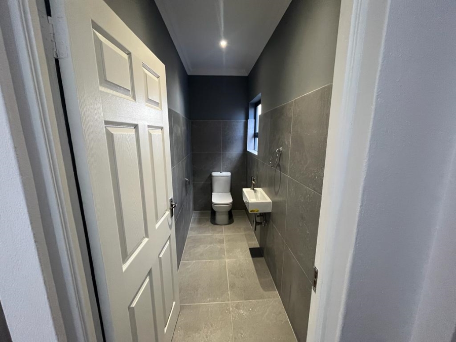 3 Bedroom Property for Sale in Greenhills Gauteng