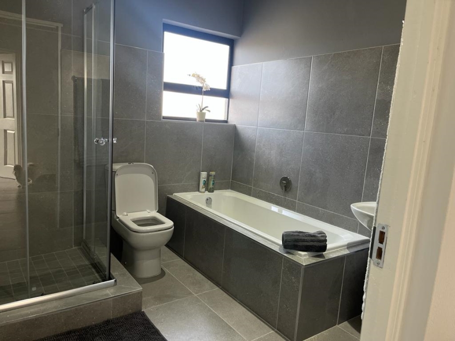 3 Bedroom Property for Sale in Greenhills Gauteng