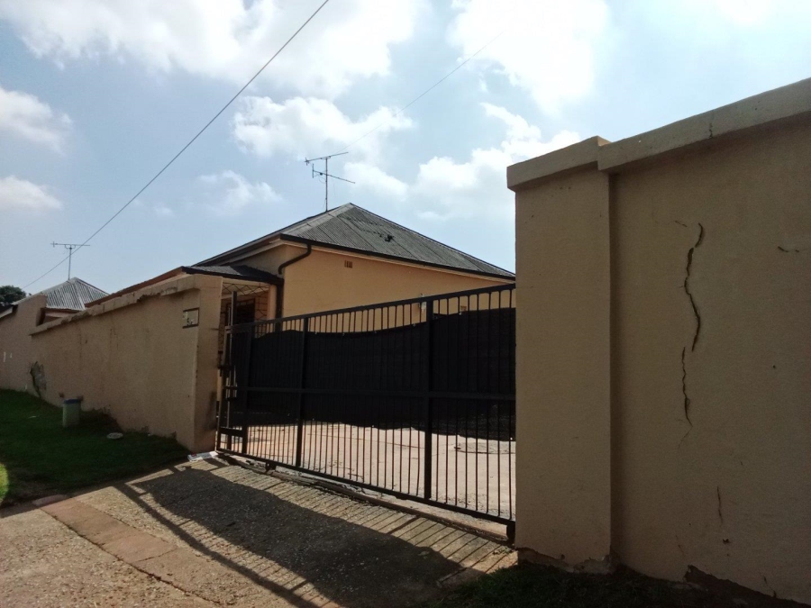 0 Bedroom Property for Sale in Roodepoort North Gauteng
