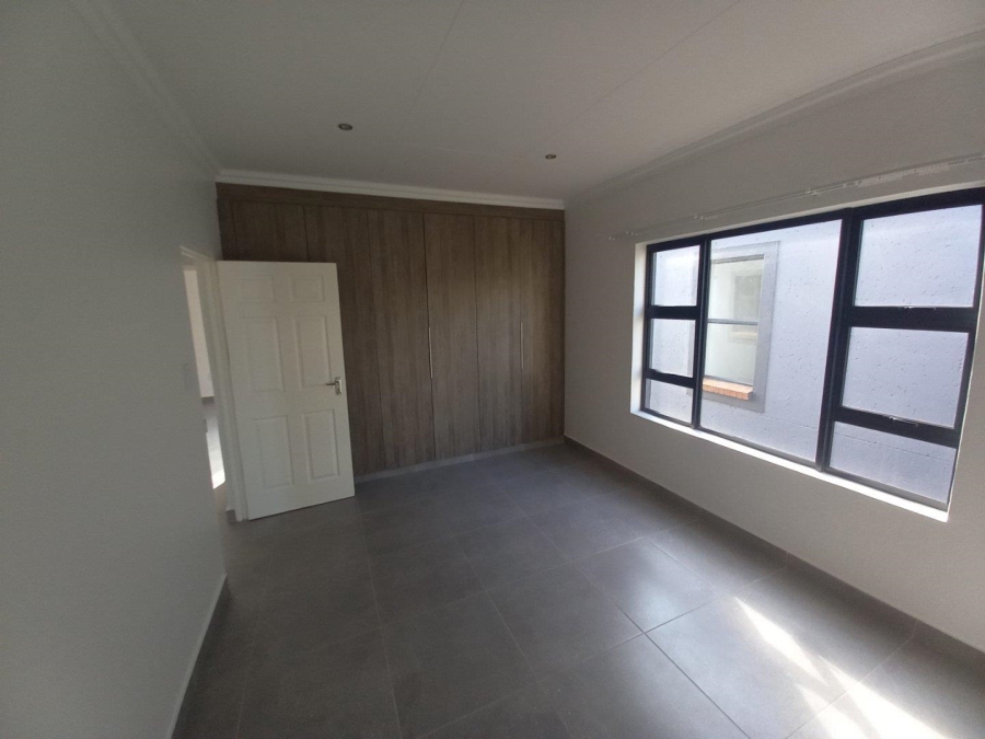 3 Bedroom Property for Sale in Greenhills Gauteng