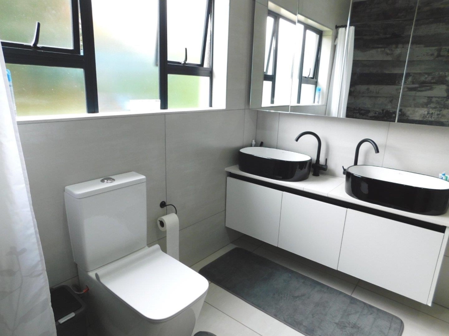 4 Bedroom Property for Sale in Noordheuwel Gauteng