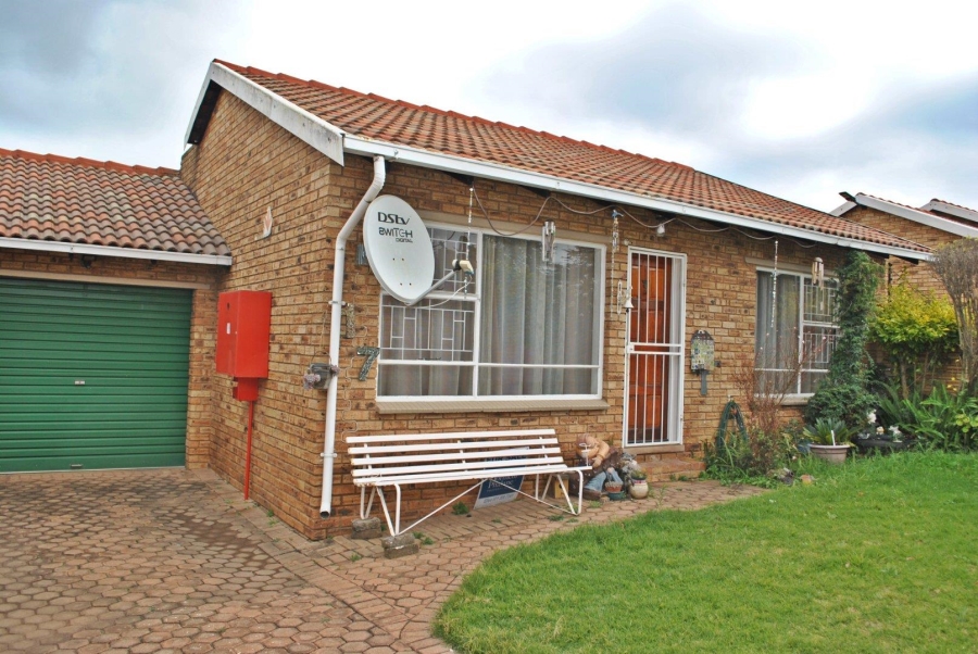 2 Bedroom Property for Sale in Krugersdorp North Gauteng
