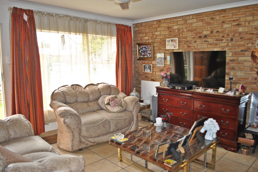 2 Bedroom Property for Sale in Krugersdorp North Gauteng