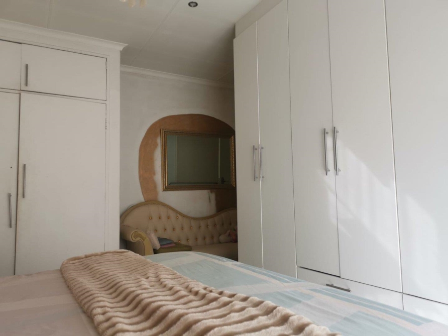 3 Bedroom Property for Sale in Witpoortjie Gauteng