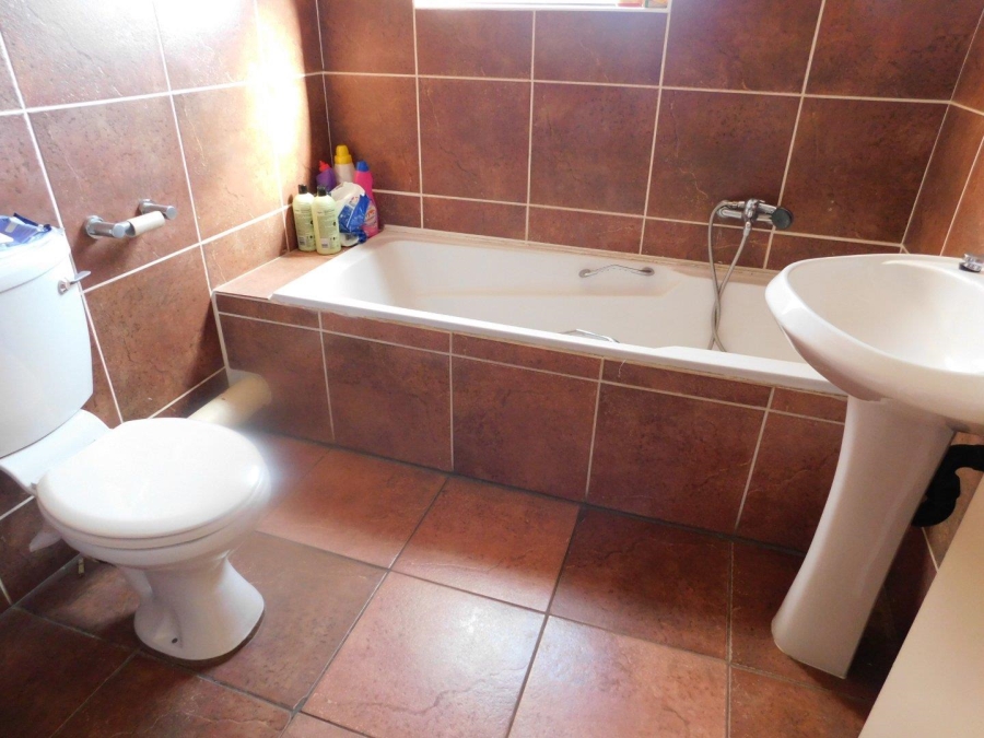 2 Bedroom Property for Sale in Sugar Bush Estate Gauteng