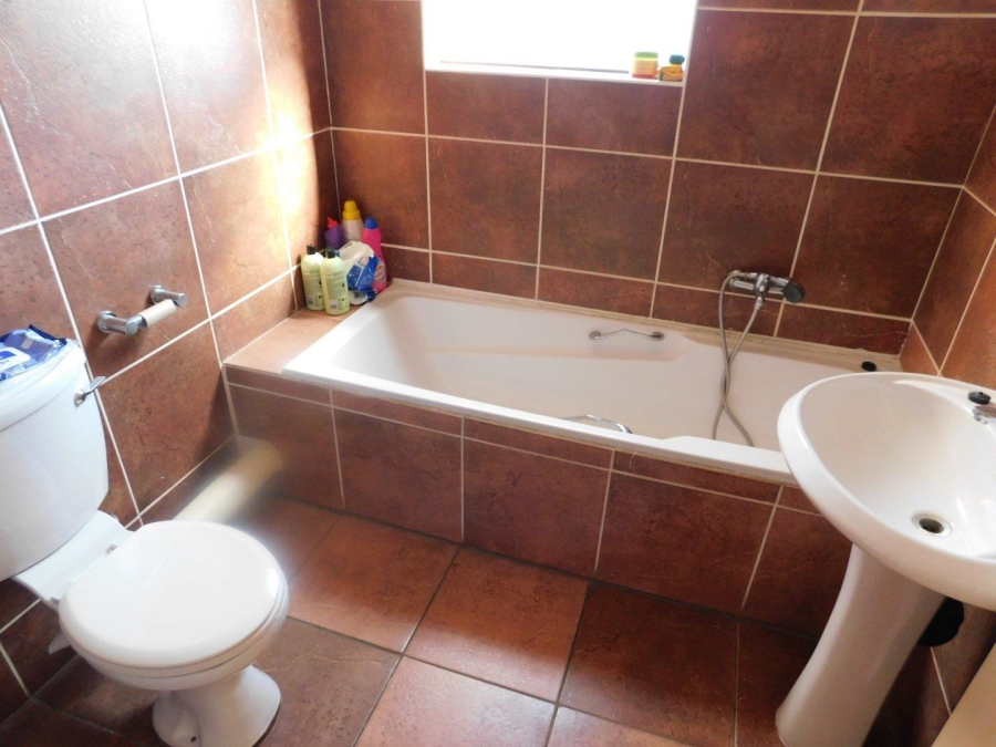 2 Bedroom Property for Sale in Sugar Bush Estate Gauteng