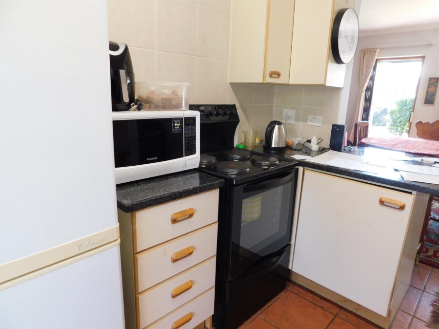 2 Bedroom Property for Sale in Noordheuwel Gauteng