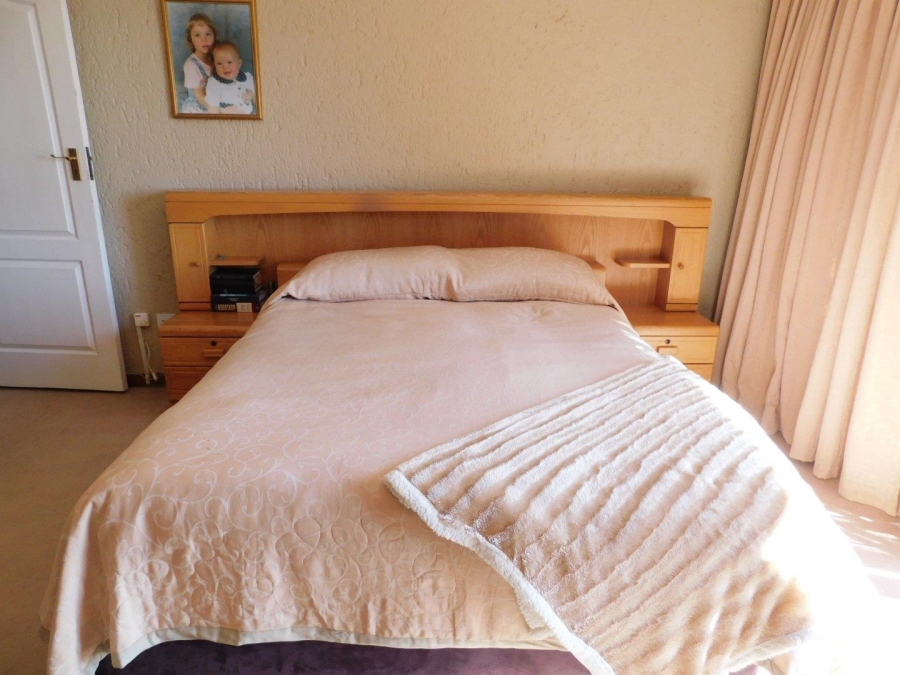 4 Bedroom Property for Sale in Noordheuwel Gauteng