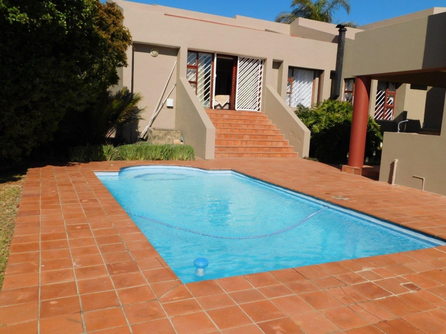 4 Bedroom Property for Sale in Noordheuwel Gauteng