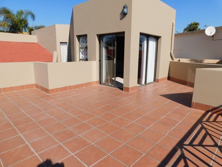 4 Bedroom Property for Sale in Noordheuwel Gauteng