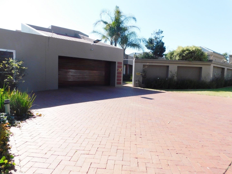 4 Bedroom Property for Sale in Noordheuwel Gauteng