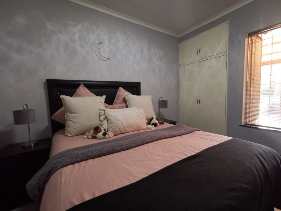 4 Bedroom Property for Sale in Witpoortjie Gauteng