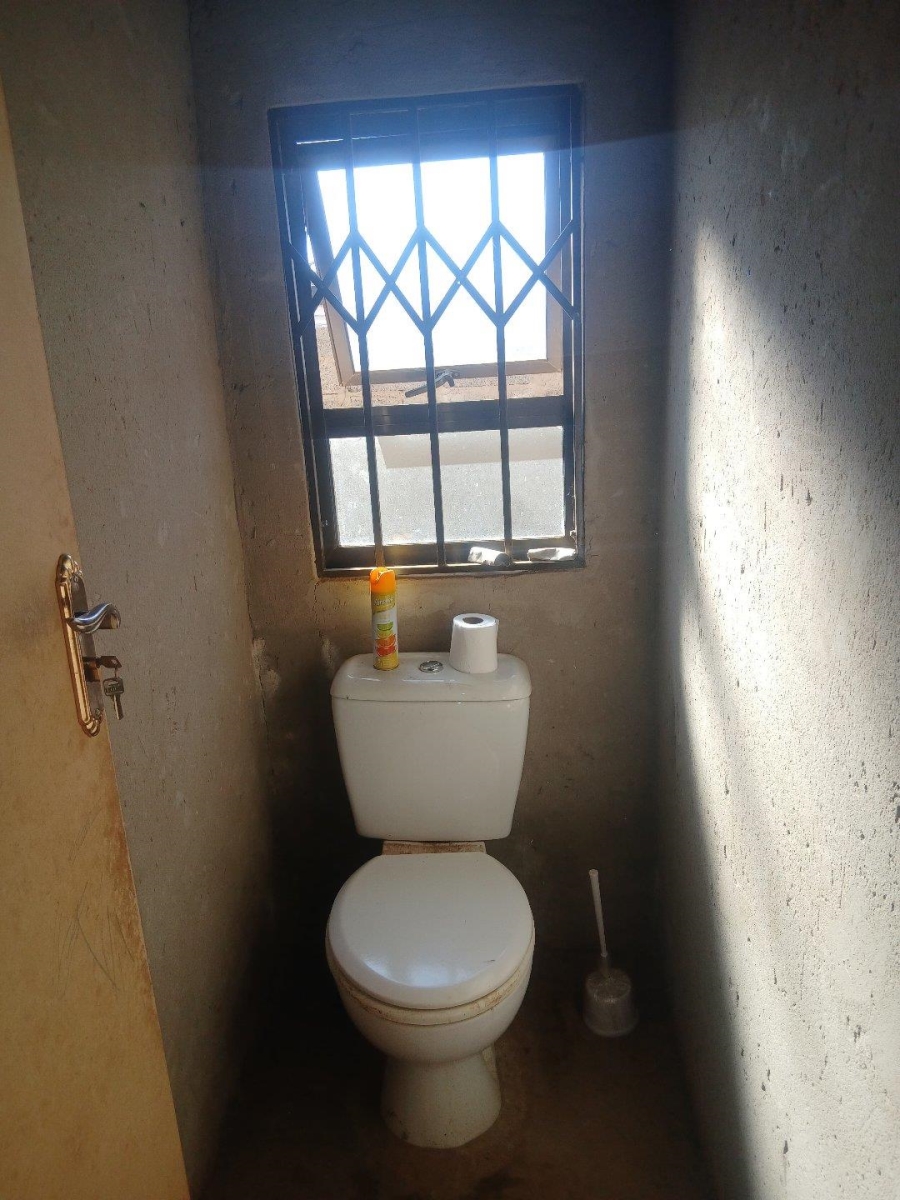 2 Bedroom Property for Sale in Drieziek Gauteng