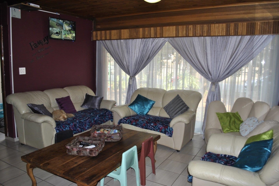 4 Bedroom Property for Sale in Krugersdorp North Gauteng