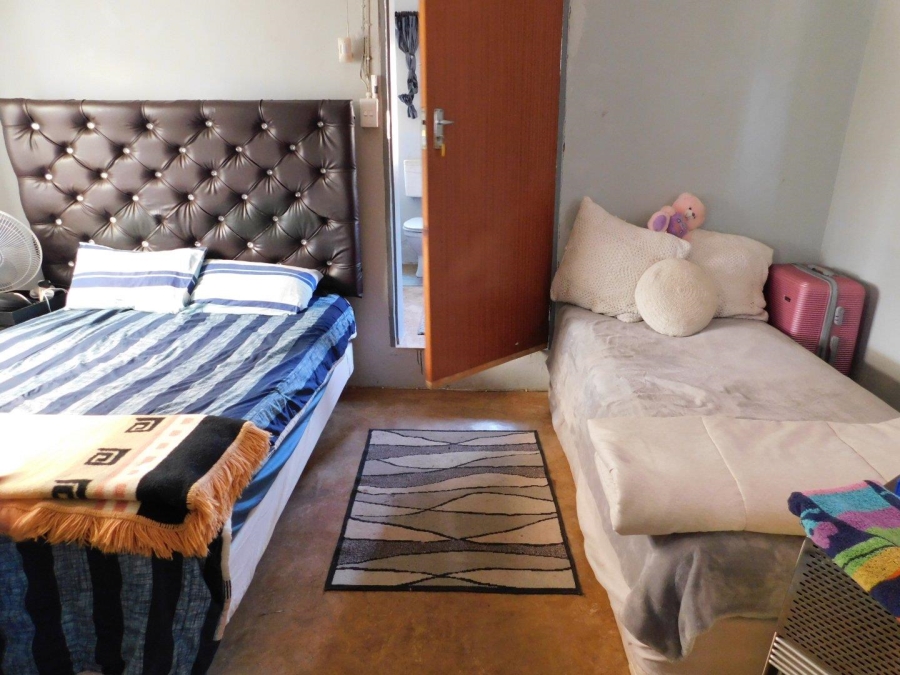 1 Bedroom Property for Sale in Magaliesburg Gauteng