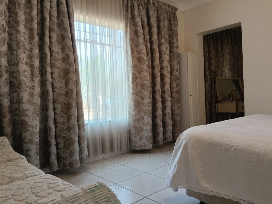 3 Bedroom Property for Sale in Westonaria Gauteng