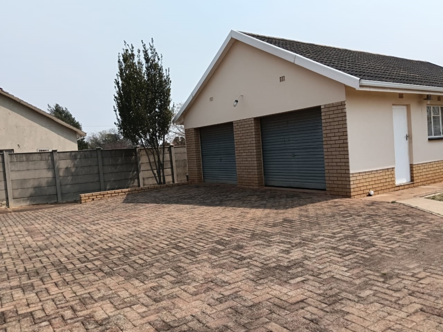 3 Bedroom Property for Sale in Westonaria Gauteng
