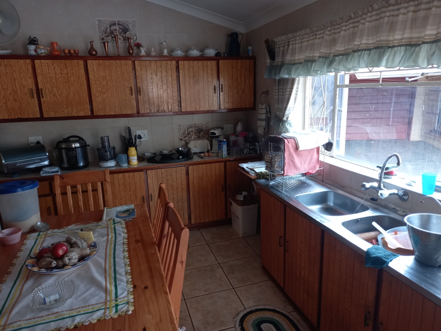 4 Bedroom Property for Sale in Greenhills Gauteng