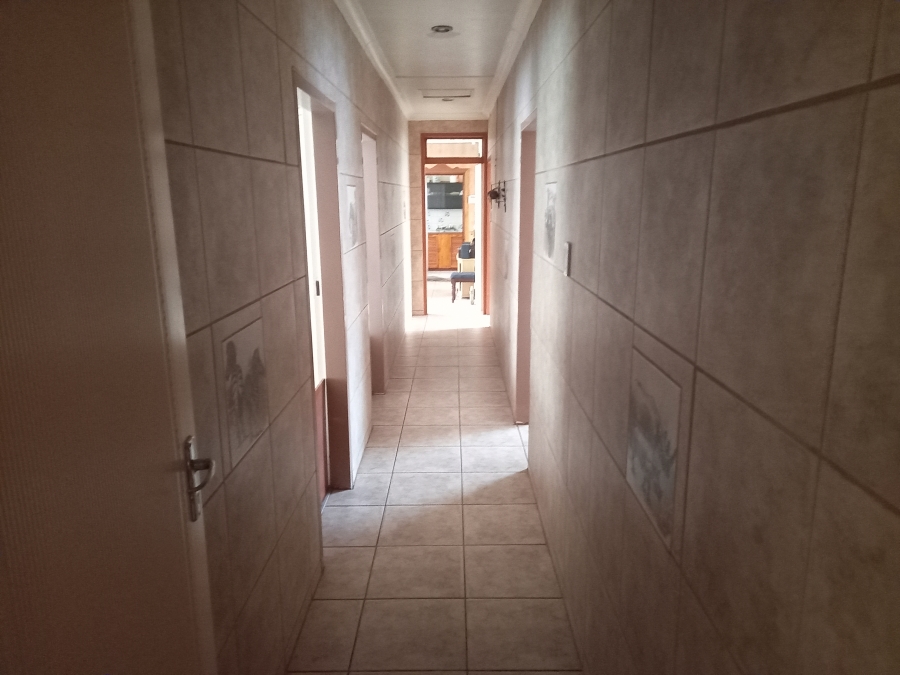 4 Bedroom Property for Sale in Greenhills Gauteng
