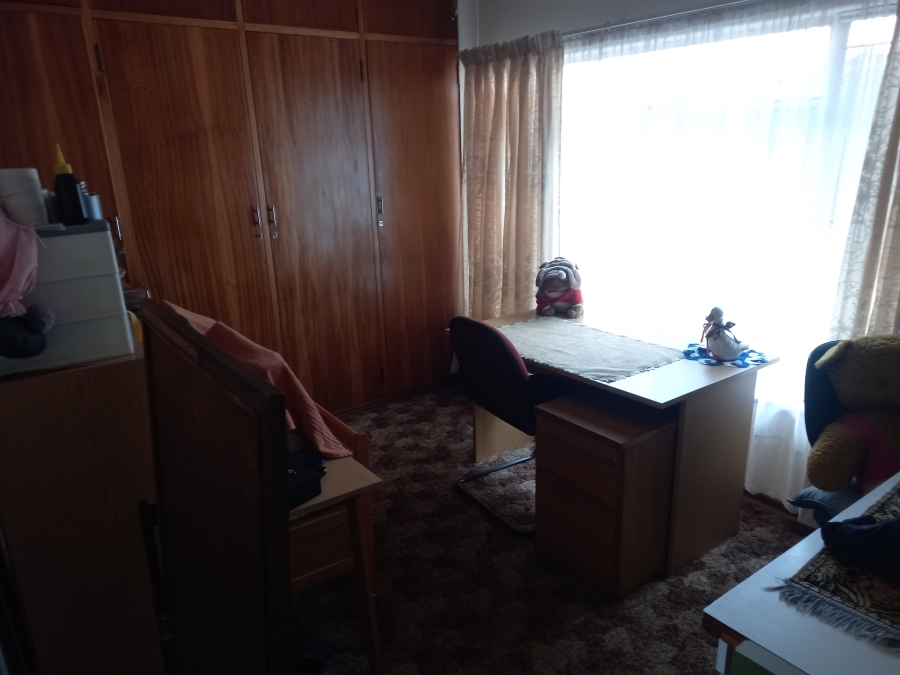 4 Bedroom Property for Sale in Greenhills Gauteng