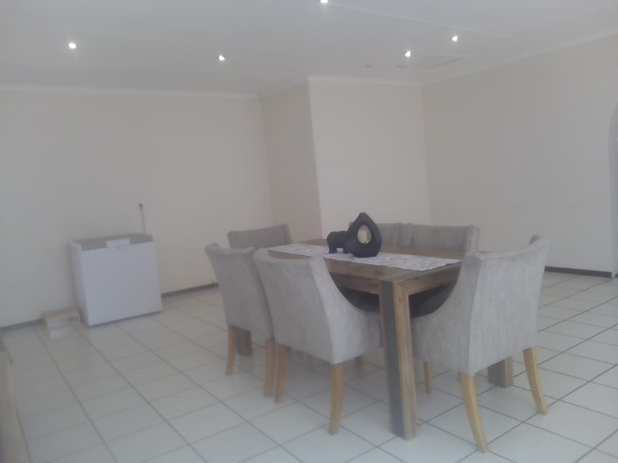 3 Bedroom Property for Sale in Kloofendal Gauteng