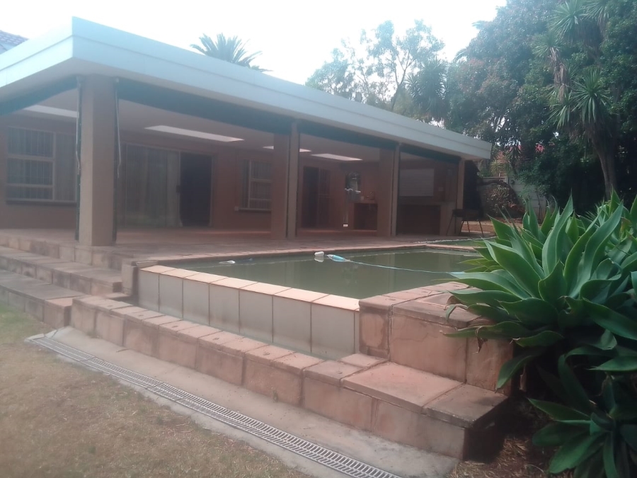 3 Bedroom Property for Sale in Kloofendal Gauteng