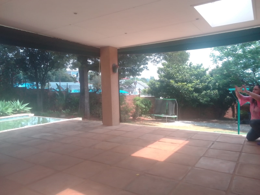 3 Bedroom Property for Sale in Kloofendal Gauteng