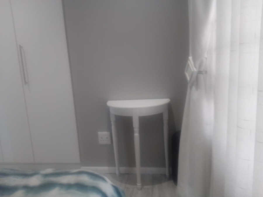 6 Bedroom Property for Sale in Discovery Gauteng