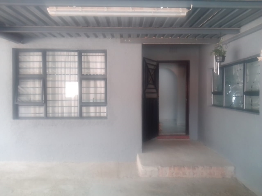 6 Bedroom Property for Sale in Discovery Gauteng