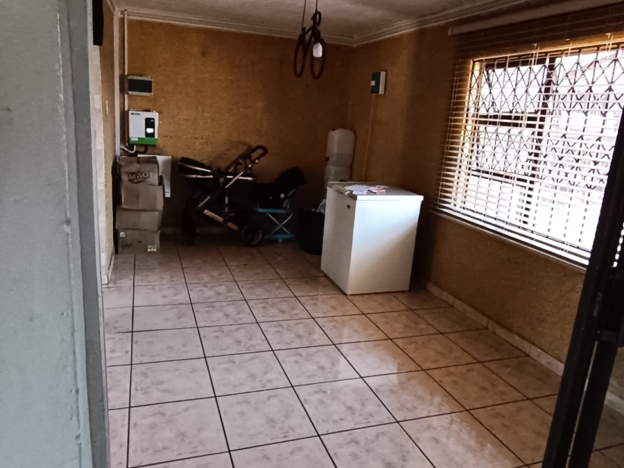 3 Bedroom Property for Sale in Toekomsrus Gauteng