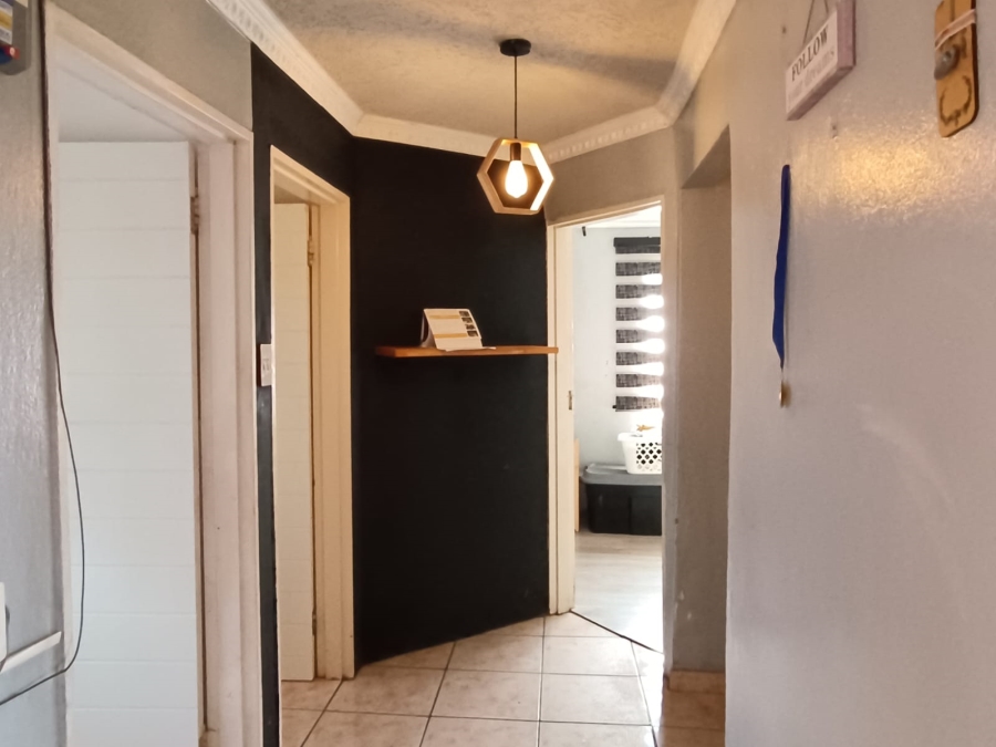 3 Bedroom Property for Sale in Toekomsrus Gauteng