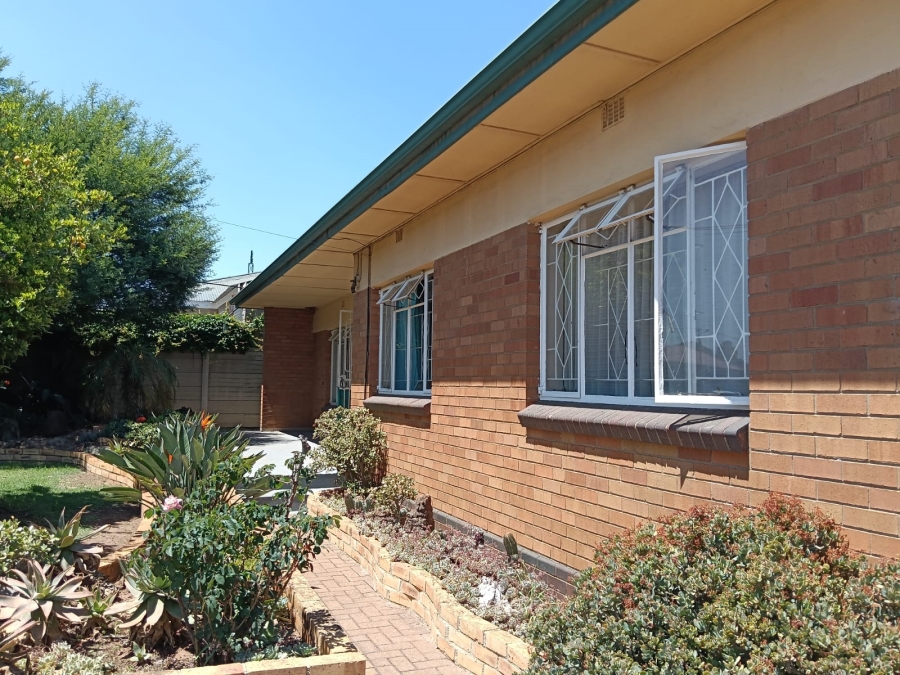 4 Bedroom Property for Sale in Homelake Gauteng