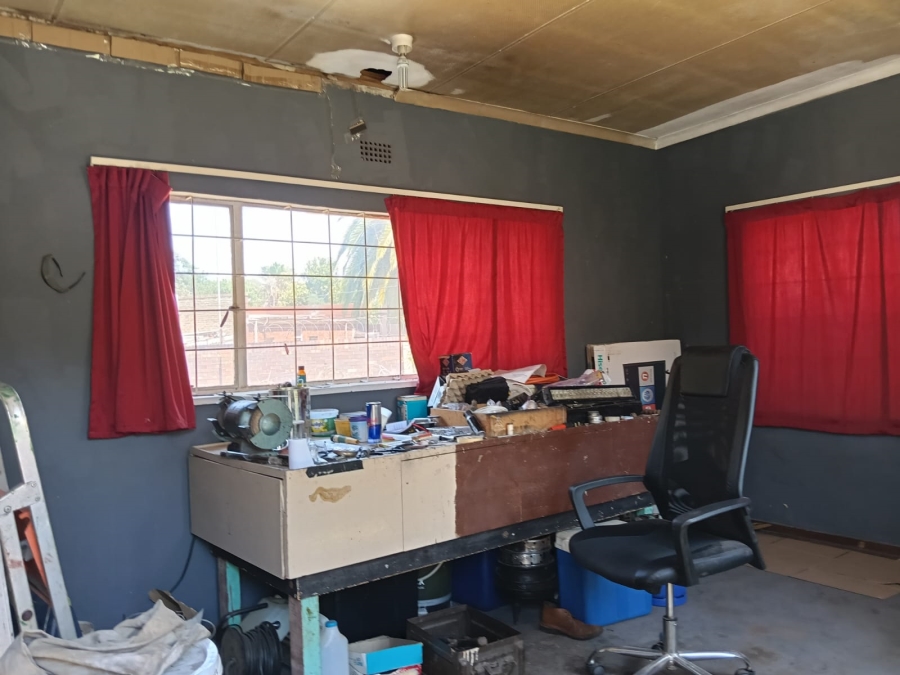 4 Bedroom Property for Sale in Homelake Gauteng