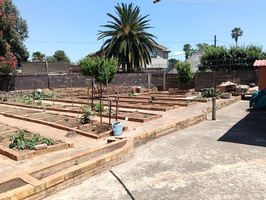 4 Bedroom Property for Sale in Homelake Gauteng