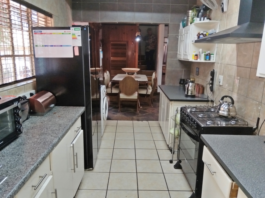 5 Bedroom Property for Sale in Krugersdorp North Gauteng