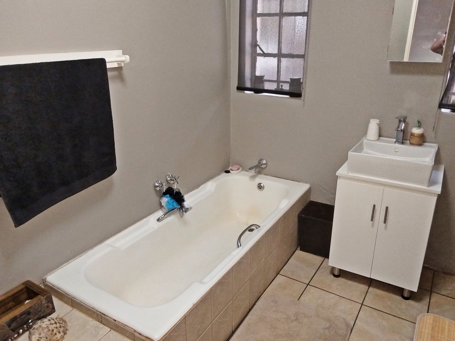 5 Bedroom Property for Sale in Krugersdorp North Gauteng