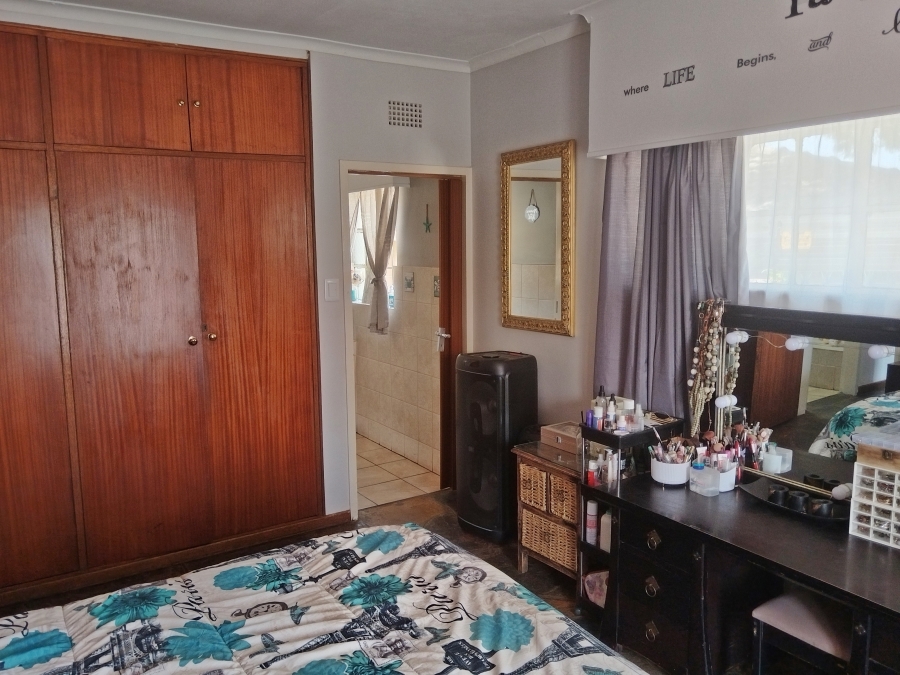 5 Bedroom Property for Sale in Krugersdorp North Gauteng