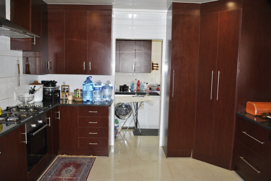 3 Bedroom Property for Sale in Wildtuinpark Gauteng